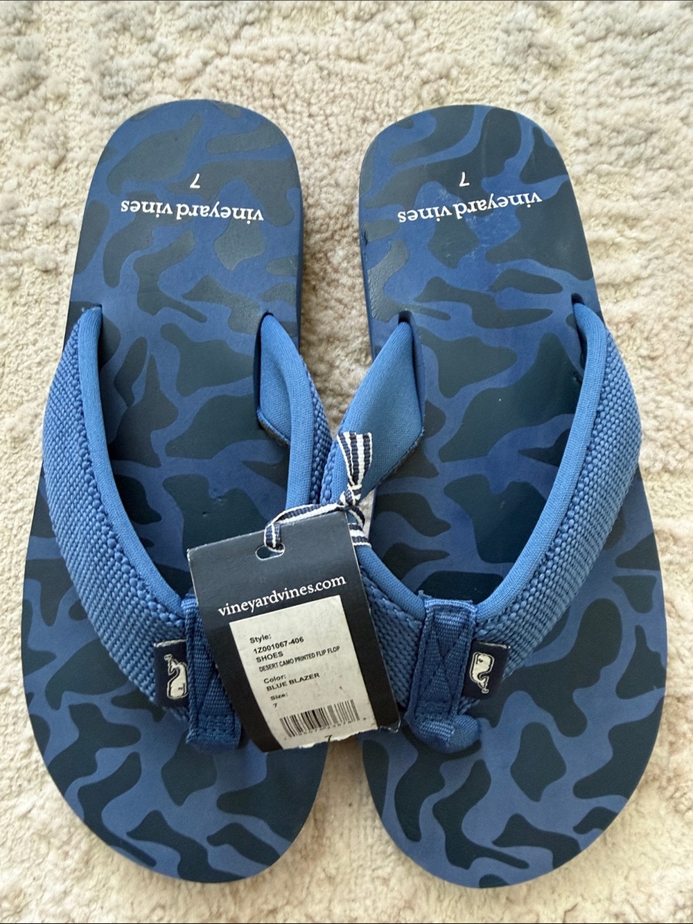 Vineyard Vines Men Navy & Blue Camo Flip Flops